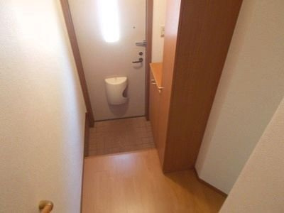 【玄関】 | レフィナード富雄