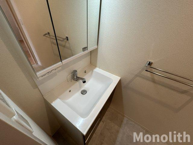 シャーメゾンエトワールBの洗面所