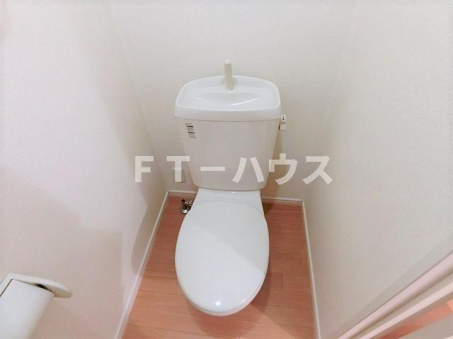 ブーローニュの森のトイレ