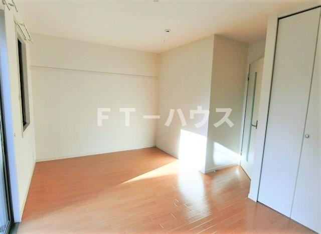 ブーローニュの森の寝室