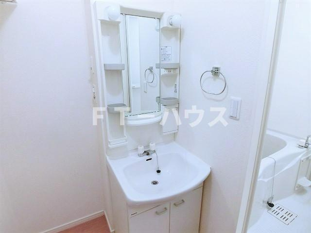 ブーローニュの森の独立洗面台