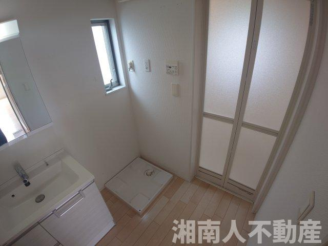 茅ヶ崎市室田　中古戸建のランドリースペース