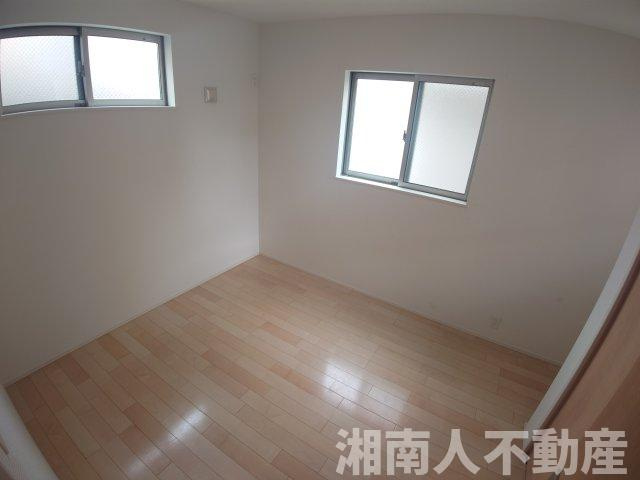 茅ヶ崎市室田　中古戸建の洋室|スタンダードな洋室です