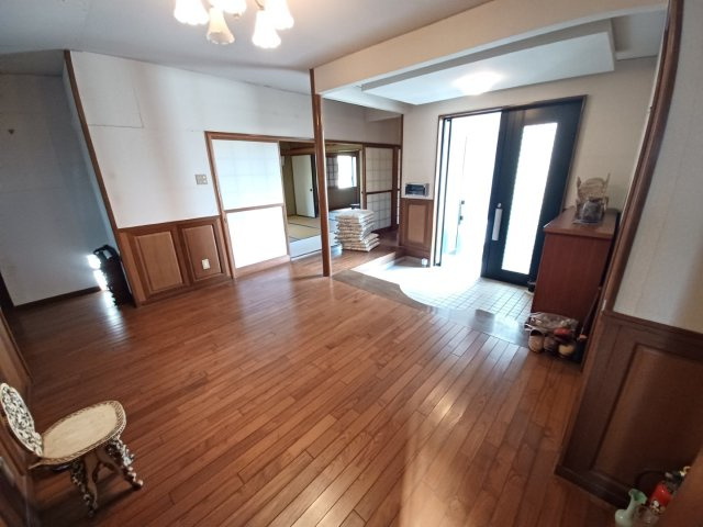 宇土市岩古曽町の中古一戸建の玄関
