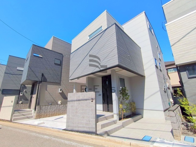 【外観】 | 練馬区東大泉３丁目　新築戸建て　C号棟 | 時がたっても色あせない、街並みに馴染むデザインの外観