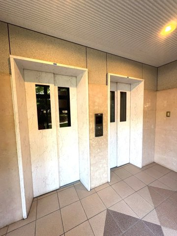 ◆２０２５年リフォーム完了◆角部屋３ＬＤＫ住戸◆眺望良好◆ロータリーマンション西大津Ⅲ番館のその他共用部分|エレベーター