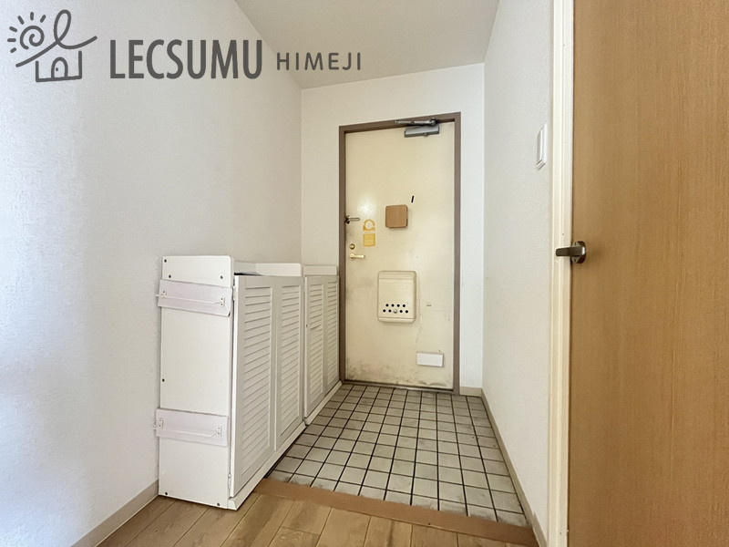 クリーンピア姫路白浜の玄関