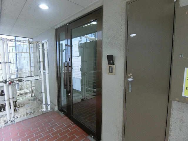 【エントランス】