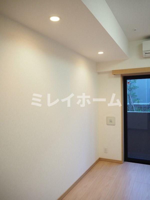 ルーブル大鳥居のその他