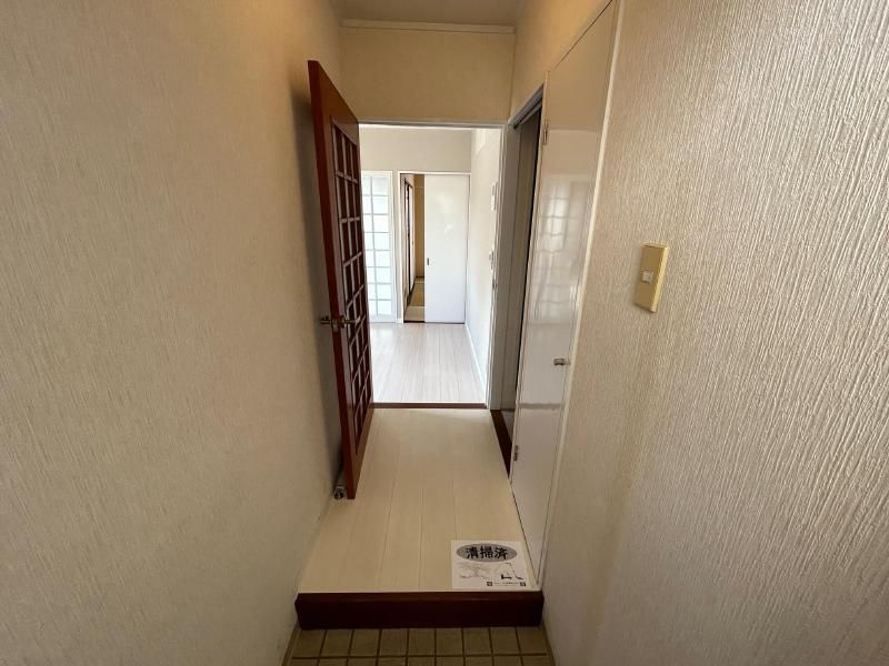 アンセルモ西明石の玄関