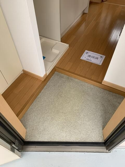 シティ八幡山の玄関