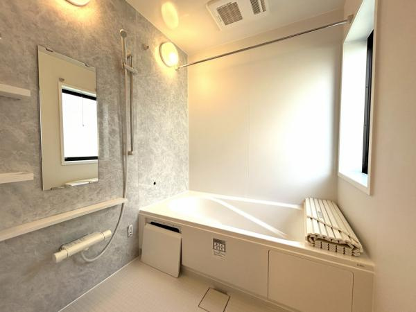 高知市潮見台1丁目 戸建ての浴室