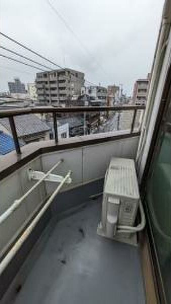 GLOBALのバルコニー