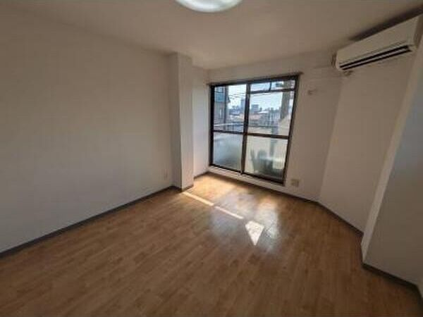 GLOBALの居間・リビング