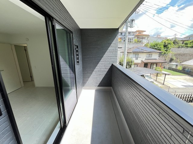 【バルコニー】 | 福岡市早良区原4丁目1期　1号棟（全2棟）【仲介手数料無料・0円】 | 施工例。施工例は完成時と異なる場合があります。