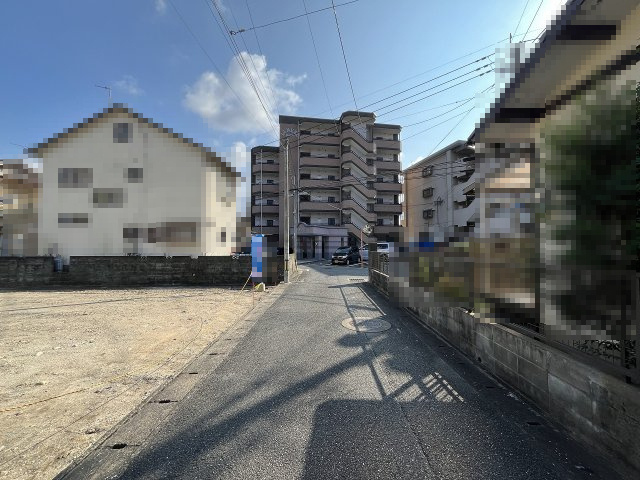 【その他】 | 福岡市早良区原4丁目1期　2号棟（全2棟）【仲介手数料無料・0円】 | 現地写真。前面道路です。