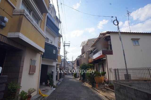 【前面道路含む現地写真】 | 鶴見区今津南4丁目 | 【前面道路：幅員4ｍ】
