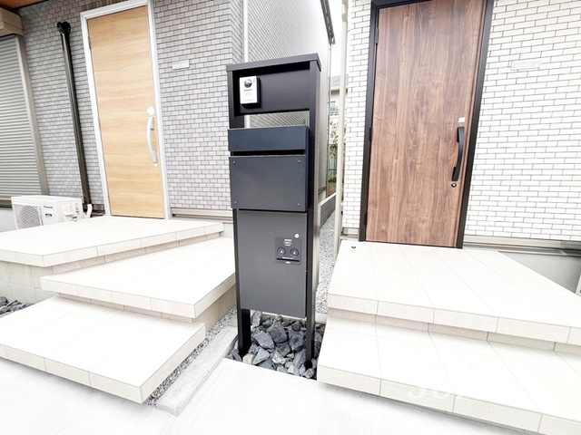 大宮区櫛引町戸建　A棟のその他共用部分|宅配BOX付きです！