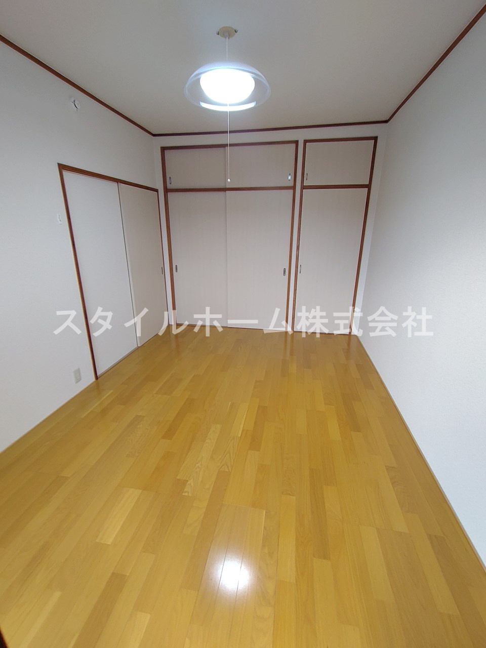 ビラ高千穂の洋室