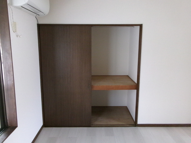 第２シルクロードハイツの収納