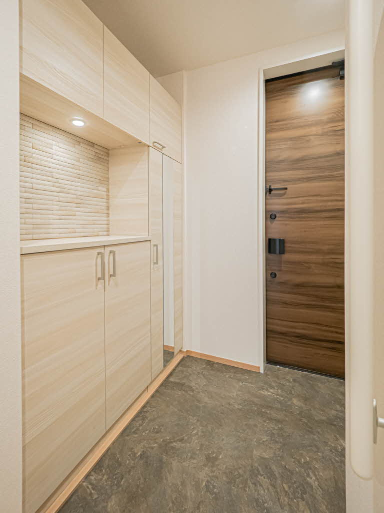 Sha Maison さかえの玄関