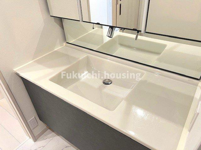 千歳台三丁目貸家の洗面所