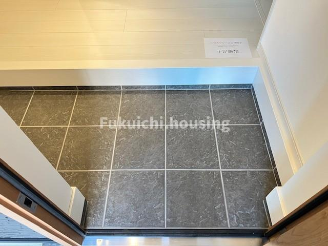 千歳台三丁目貸家の玄関