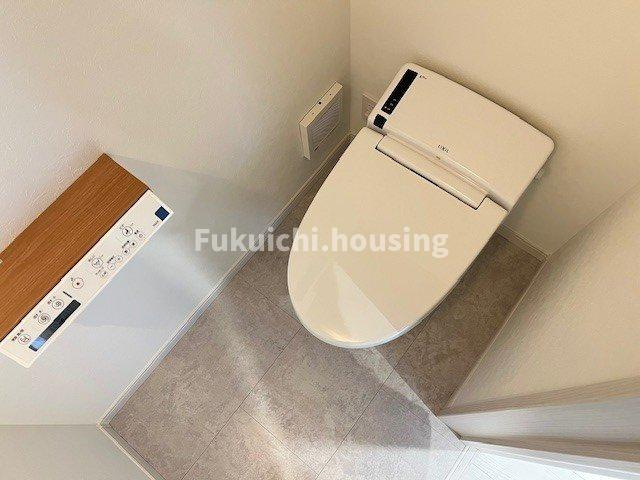 千歳台三丁目貸家のトイレ