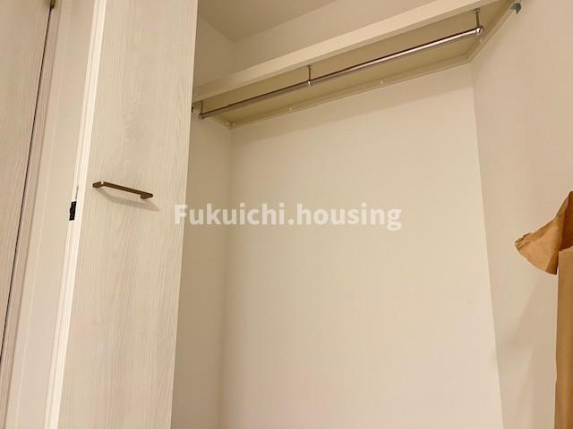 千歳台三丁目貸家の収納