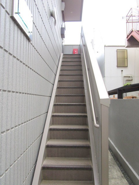 ラ・シーナ代沢のロビー|耐震構造の旭化成へーベルメゾン