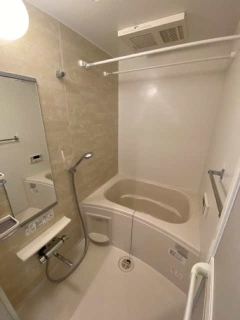 ラ・シーナ代沢の浴室|追い焚き機能付きバス