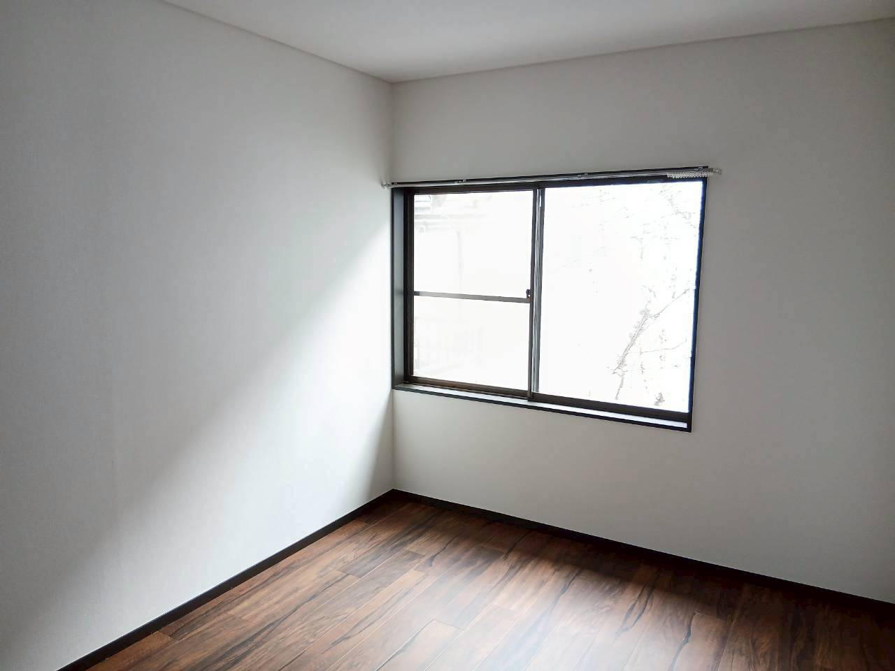 吉見町玉嶋貸家の居間・リビング