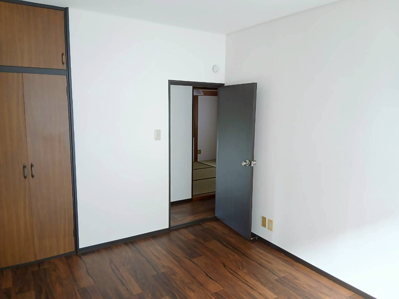 吉見町玉嶋貸家の居間・リビング