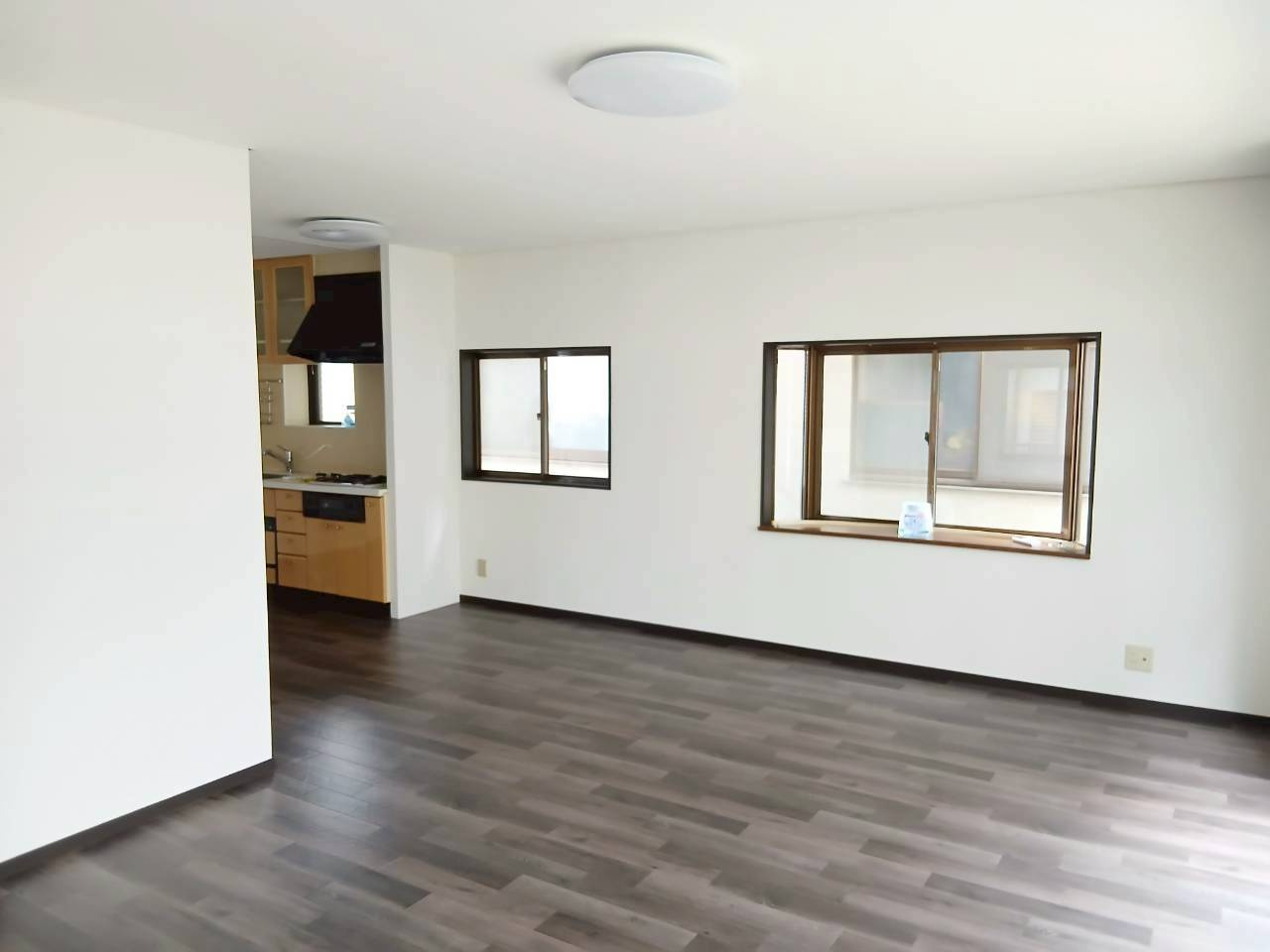 吉見町玉嶋貸家の居間・リビング