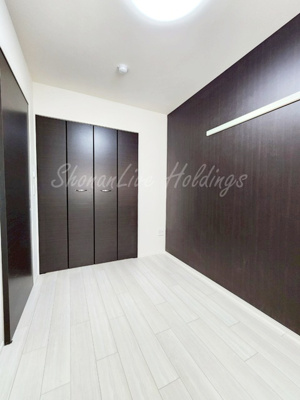 【寝室】 | 美・アベニール | 広々洋室♪