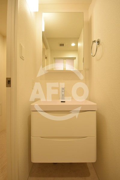 SERENiTE堺筋本町ＳＵＤの洗面所|SERENiTE堺筋本町ＳＵＤ（セレニテ堺筋本町シュッド）　洗面所