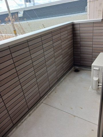 ボヌール旭野のバルコニー|暖かな日差しのふりそそぐバルコニー