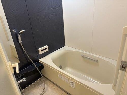 サーパス福島の浴室|バス（原状回復工事後2025/10）