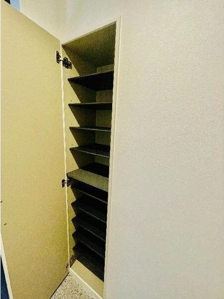 Vezelia(ヴェゼリア)の玄関