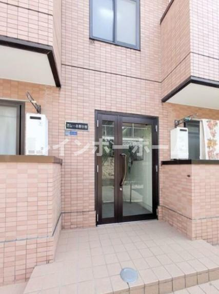 ミレーネ新小岩のエントランス