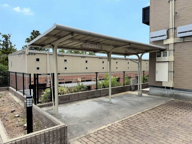 レオパレス六甲ガーデンズのエントランス