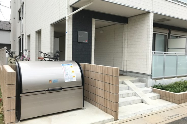 リブリ・daimonのエントランス