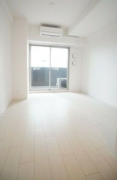 エスリードレジデンス大今里の居間・リビング