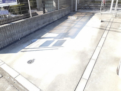 【駐車場】 | ザ・コンフォート