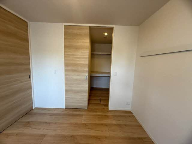 シャーメゾン　カーサレジオの洋室