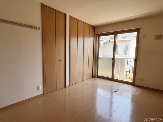 シャトルの居間・リビング