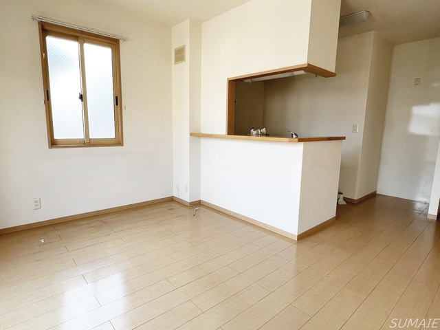 シャトルの居間・リビング