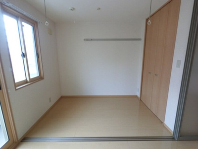 【寝室】 | グリーンハイツ | 洋室 クローゼット、室内物干し付き