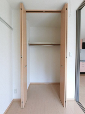 【収納】 | グリーンハイツ | 洋室 クローゼット