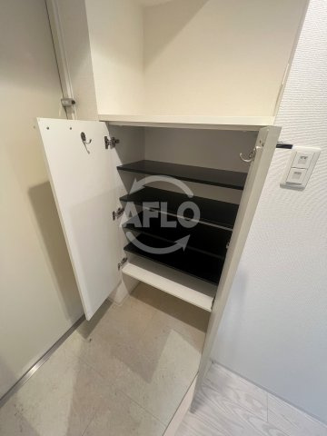 SERENiTE堺筋本町ＳＵＤ（セレニテ堺筋本町シュッド）の収納|SERENiTE堺筋本町ＳＵＤ（セレニテ堺筋本町シュッド）　収納